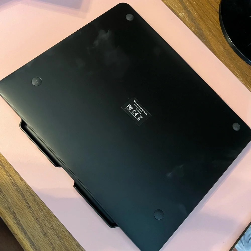 Wireless Keyboard for IPad Pro 12.9”